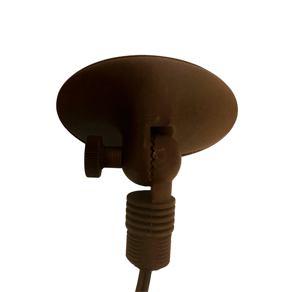 Waterproof brass flood light for landscape lighting projects